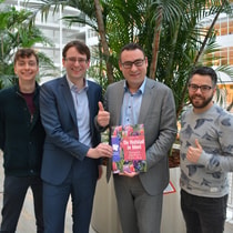 Overhandiging Initiatiefvoorstel Biologische Bloembollen