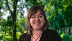 Peggy Merison Partij voor de Dieren PvdD Dordrecht partij van de dieren dierenpartij pvvd pvdd esther ouwehand gemeenteraadsverkiezingen 2022 gemeente gemeenteraad verkiezingen groen duurzaam politiek pvdd Dordrecht