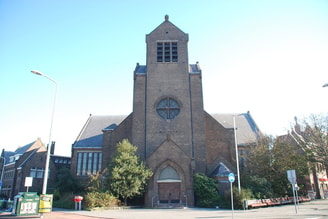 1280px Theresia van Lisieuxkerk 1
