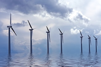 Windmolens Op Zee Shutterstock  Devi
