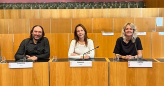 Raadsleden in zaal 2