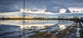 Gaswinning boring veld gas wolk lucht water akker Pixabay
