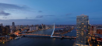 Rotterdam in schemer