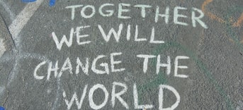 Stoepkrijt We will change the world