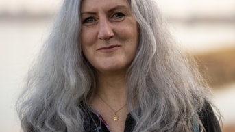 Lauret Portret
