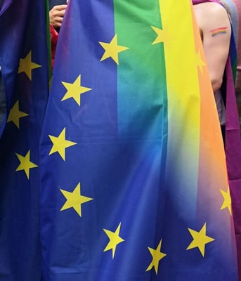 Karine zenda a S527 U3 Z9 XI unsplash