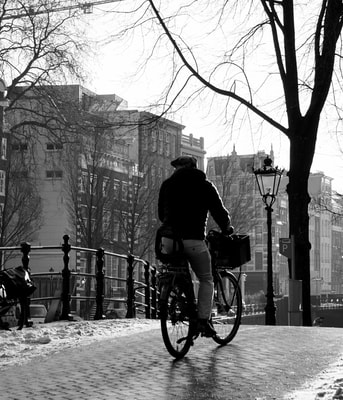 Fiets op gracht