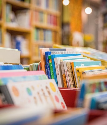 Books 5211309 1280